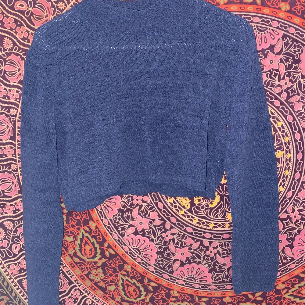 Cropped sweater